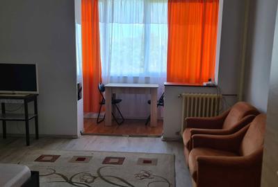 Garsonieră semidecomandată în Costin Georgian