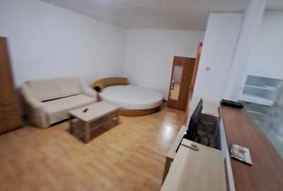 Garsonieră decomandată în Tineretului