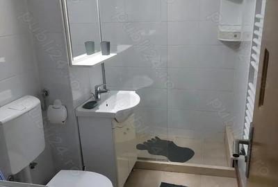 Inchiriez apartament 2 camere, centru