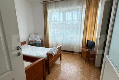 Casa de inchiriat, 10 camere, 300 mp, zona Spitalul Judetean - 13