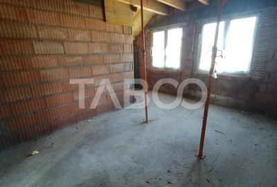 Casa noua de vanzare 780 mp teren garaj pivnita in Daia Sibiu - 13
