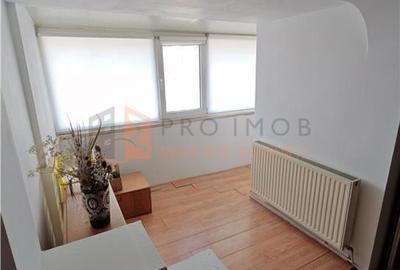 Apartament 3 camere decomandat confort 1 in zona Centru - 9