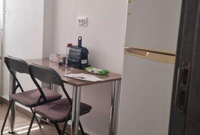 Apartament cu 3 camere decomandat în Cantemir - 4