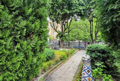 Casă individuală cu 11 camere cu Canalizare în Cotroceni - 4