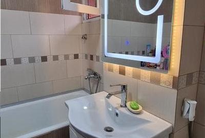 Apartament de 4 camere , zona Tractorul - 9