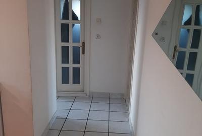 Apartament de vanzare - 2 camere et. 2, Reghin bld. Unirii - 2