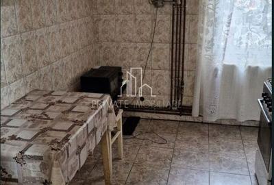 Apartament cu 3 camere decomandat în Tudor