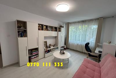 Apartament cu 2 camere semidecomandat, mobilat în Calea Galați