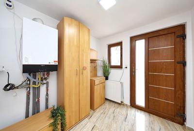 Casă individuală cu 6 camere cu Canalizare în Central - 27