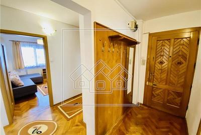Apartament cu 4 camere decomandat în Ștrand - 9