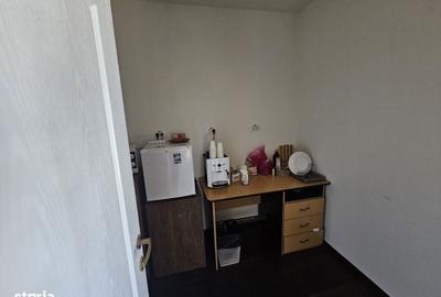 Spațiu comercial, de 72 mp, în Baza 3 - 4