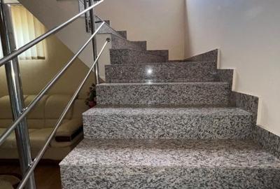 Casă cu 8 camere cu Canalizare în Tăuții de Sus - 15