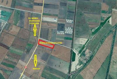 Teren cu front la DN13 spre Feldioara. - 2