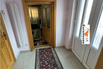 Casă cu 3 camere cu Teren 240 Mp în Cetate - 4