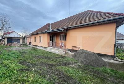 Casa cu teren 645 mp in Santana de Mure? 107 mp utili - 4