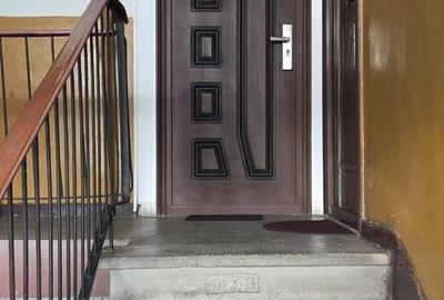 Garsonieră decomandată în Micro 15 - 2