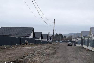 Casă cu 4 camere cu Teren 420 Mp în Hemeiuș - 2