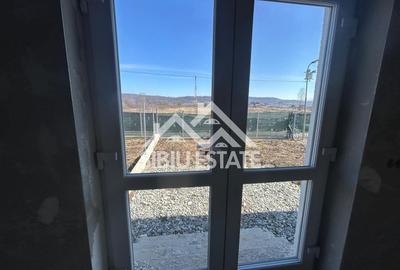 Duplex cu 4 camere cu Canalizare în Mohu - 33