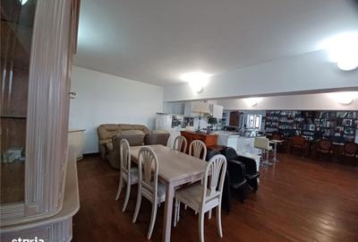 Casă cu 10 camere cu Teren 2000 Mp în Balotești - 11