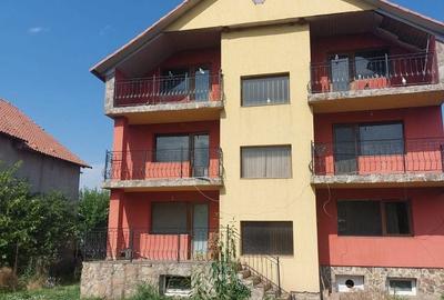 Casă cu 4 camere în Zimandcuz - 2