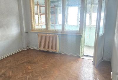 Apartament cu 2 camere decomandat în Piața Centrală - 8
