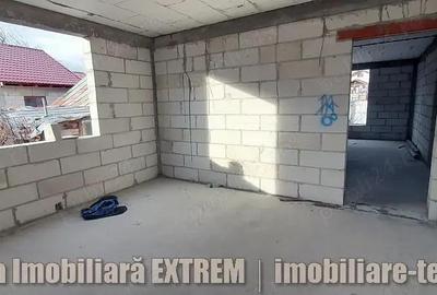 Casa la ro?u cu etaj are 7 camere ?i 500mp teren - 3