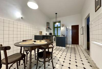 Apartament cu 3 camere semidecomandat, mobilat în Central - 5