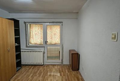 Garsonieră decomandată în Exterior Vest - 6