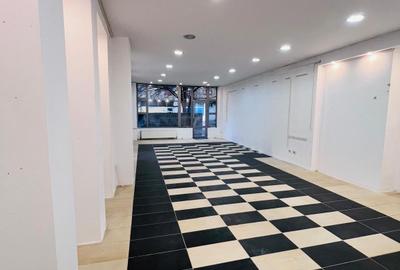 Spațiu comercial, de 70 mp, în Nicolina - 2