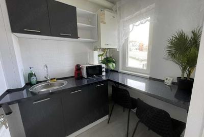 Garsonieră decomandată în Central - 2