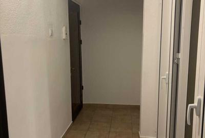Apartament cu 3 camere semidecomandat în Tătărași - 1