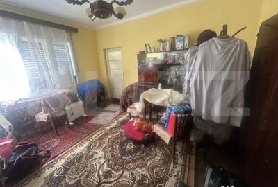 Casă cu 4 camere cu Teren 842 Mp în Titulescu - 8