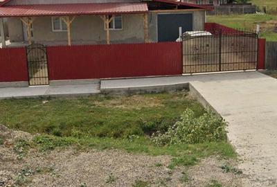 Casă cu Teren 150 Mp în Central - 2