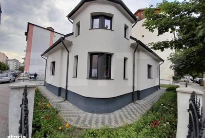 Casă cu 4 camere în Central - 8