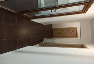 Apartament cu 3 camere decomandat în Luduș - 9