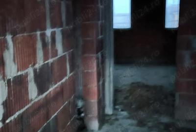 Casă cu Teren 1100 Mp în Dudeștii Vechi - 4