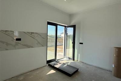 Casă cu 4 camere cu Teren 450 Mp în Breazu - 4