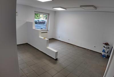 Spațiu comercial, de 100 mp, în Nord
