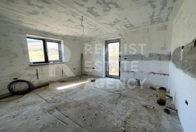 Casă individuală cu 5 camere cu Canalizare în Rediu Mitropoliei - 6