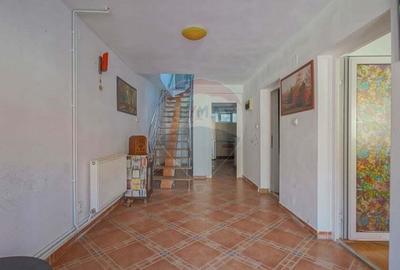 PODUL LUI GRID 13 | CASA 4 CAMERE CU DOUA BAI SI PRIVELISTE | SCHEI - 8