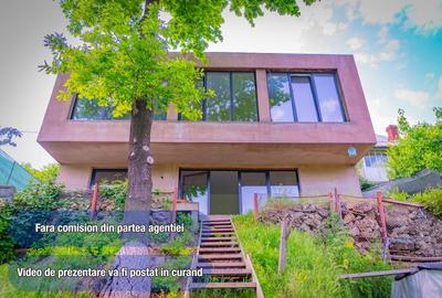 Casă individuală cu 3 camere în Moinești