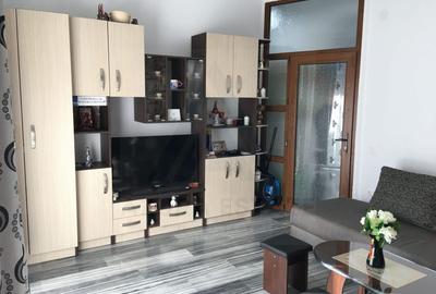 Apartament cu 3 camere decomandat, mobilat în Exterior Vest - 1