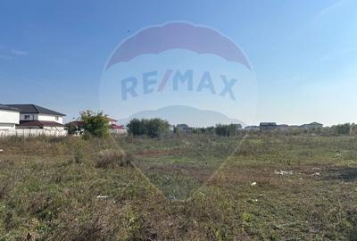 Teren agricol intravilan de 10167 mp, în Central - 7