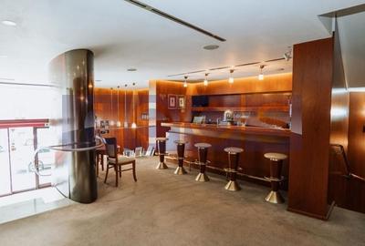 Spațiu comercial, de 100 mp, în P-ța Romană - 2