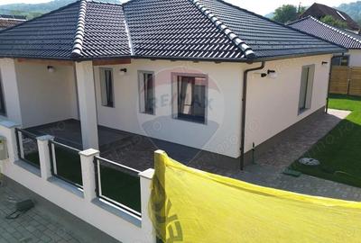 Casa de vanzare noua construita in 2025 - 1