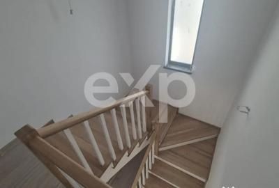 Casă cu 5 camere cu Canalizare în Albota