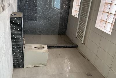 Casă cu 4 camere cu Teren 293 Mp în Central - 7