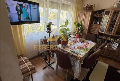 Apartament cu 2 camere semidecomandat în Republicii