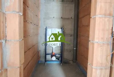 Apartament cu 3 camere decomandat în Traian - 8