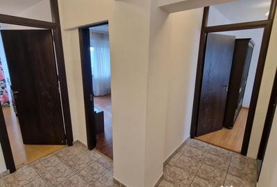 Apartament cu 3 camere decomandat în Tineretului - 4